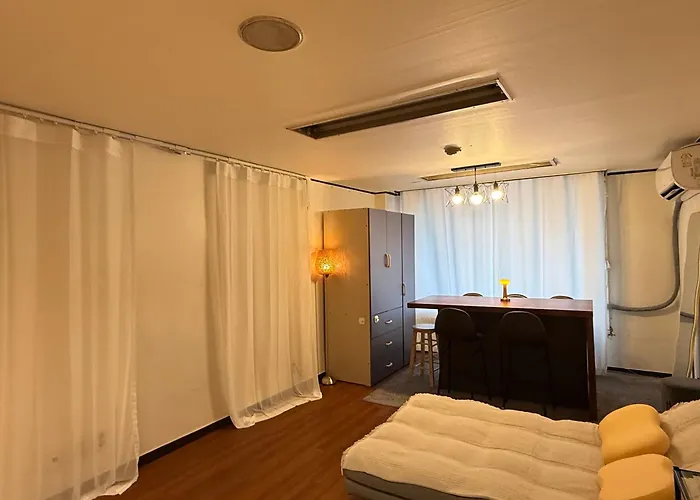 Special Place At The Gangnam705 Apartment *